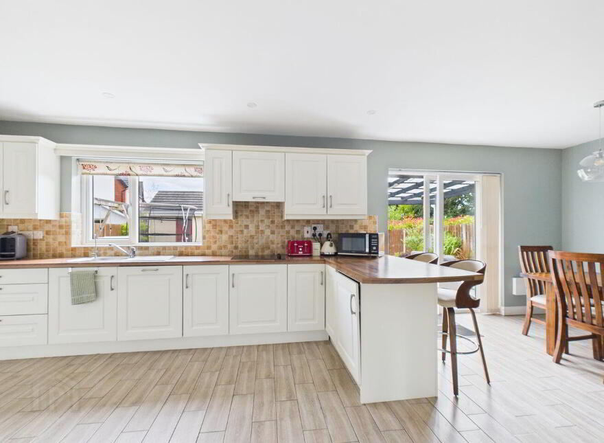 98 Aghnaharna Drive, Stradbally Road, Portlaoise, R32F702