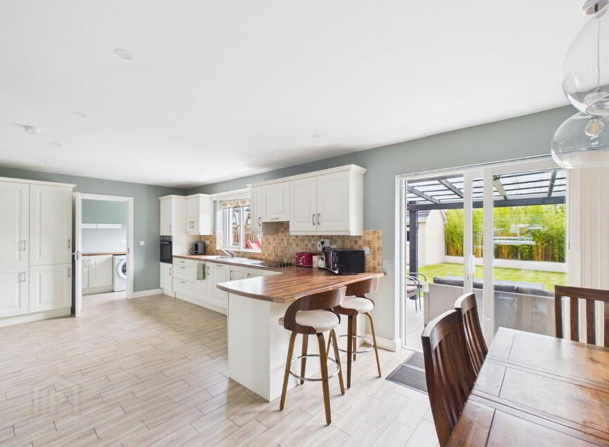 98 Aghnaharna Drive, Stradbally Road, Portlaoise, R32F702