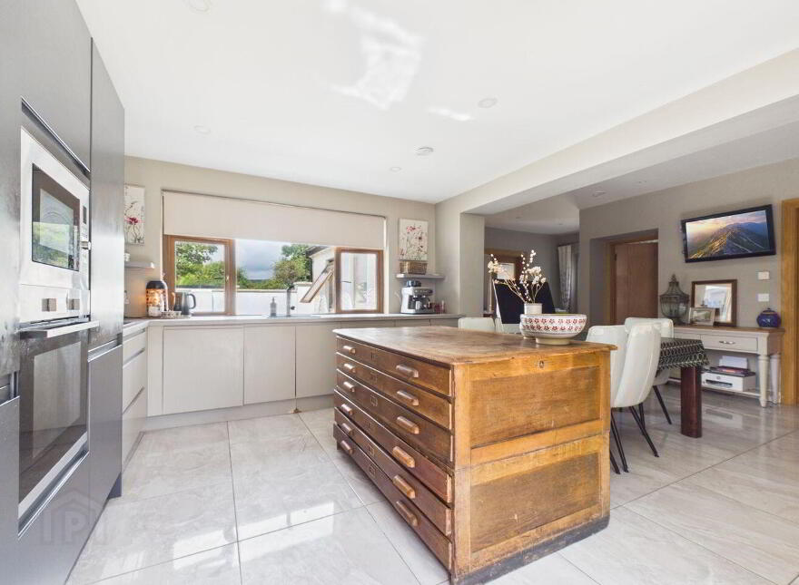 Killavally, Stradbally, Stradbally, R32C8D7