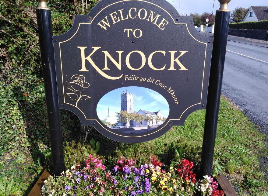 Main, Knock, ST