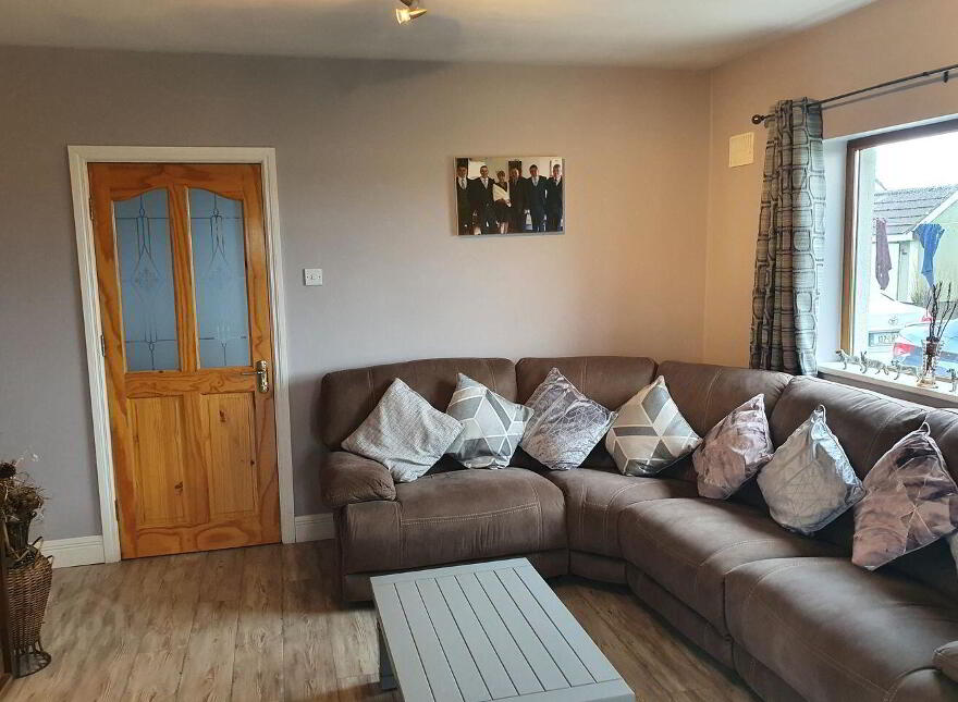Costa Plenti, Rathlena, Ballinlough, F45NN84