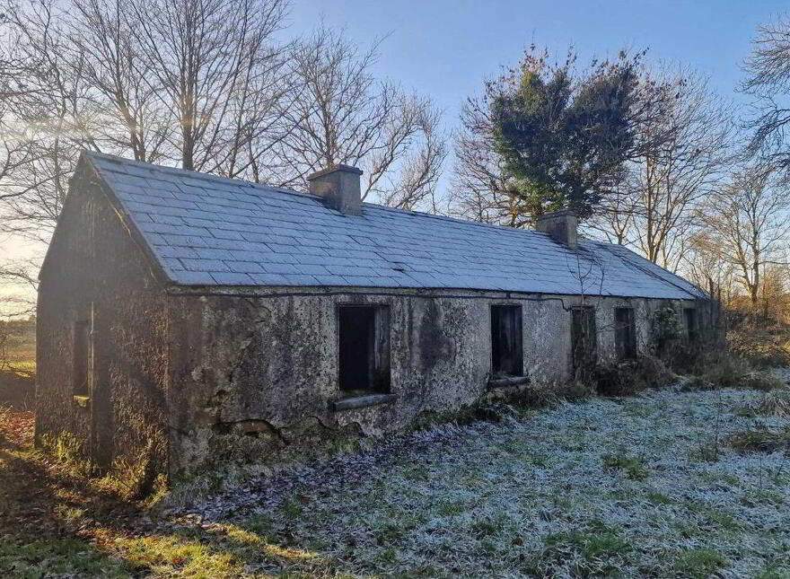 Cottage On, C.3.6 Acres Of Land At Glenballythomas, Tulsk