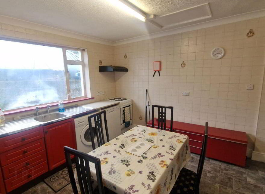 Saint Patrick's Street, Castlerea, F45H592