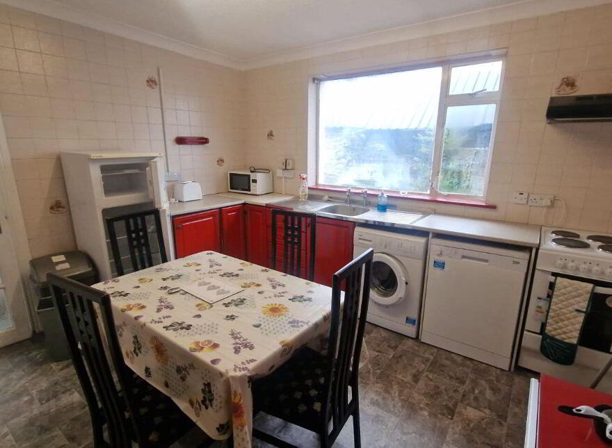 Saint Patrick's Street, Castlerea, F45H592