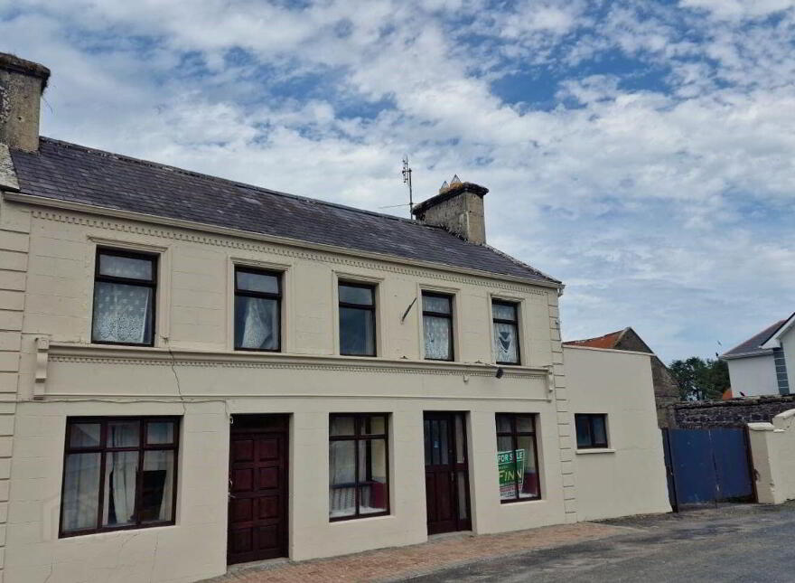 Irishtown, Claremorris, Cloonmore, F12KV80