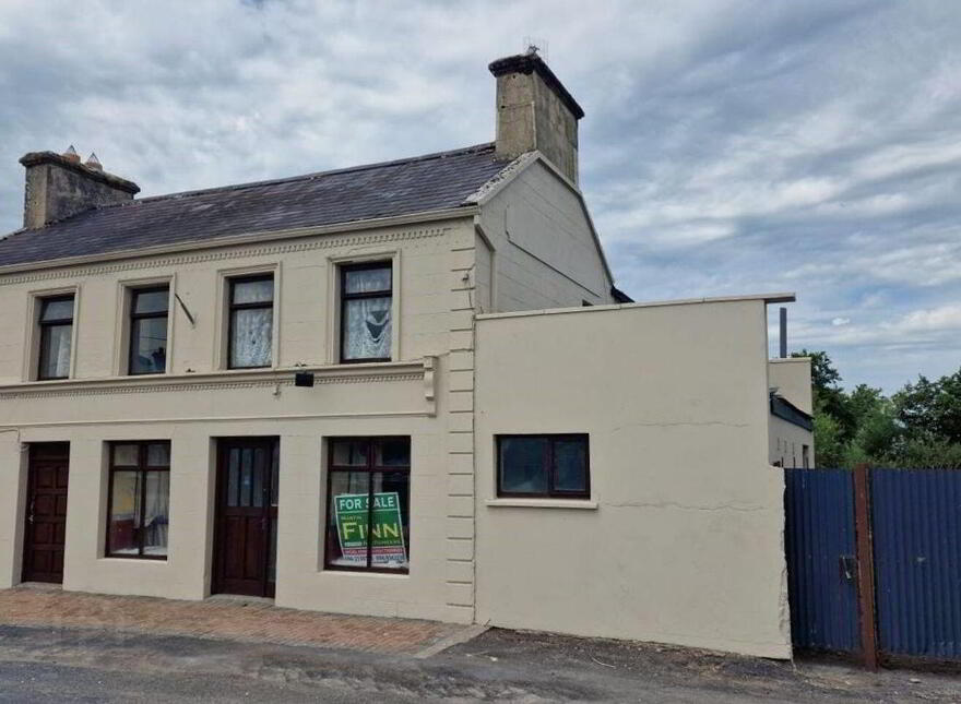 Irishtown, Irishtown, F12X0V9