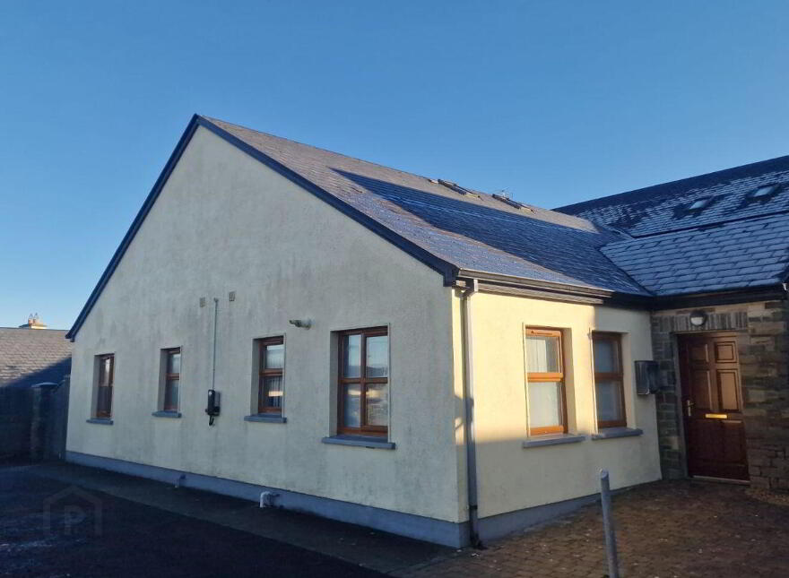1a Carrowmore Meadows, Knock, F12R6X6