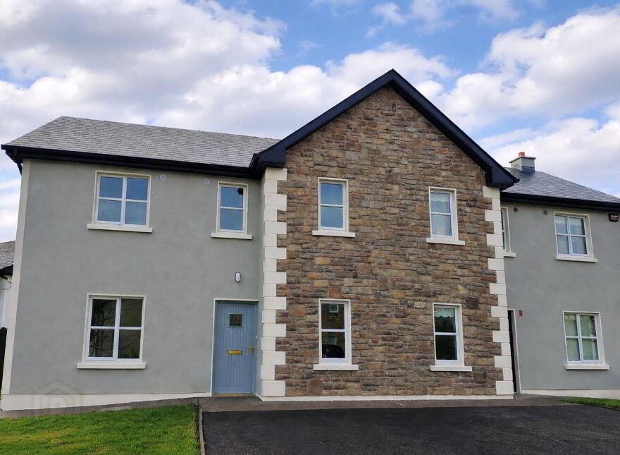 93 Tarmon Manor, Castlerea, F45WV34