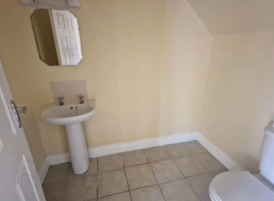 93 Tarmon Manor, Castlerea, F45WV34