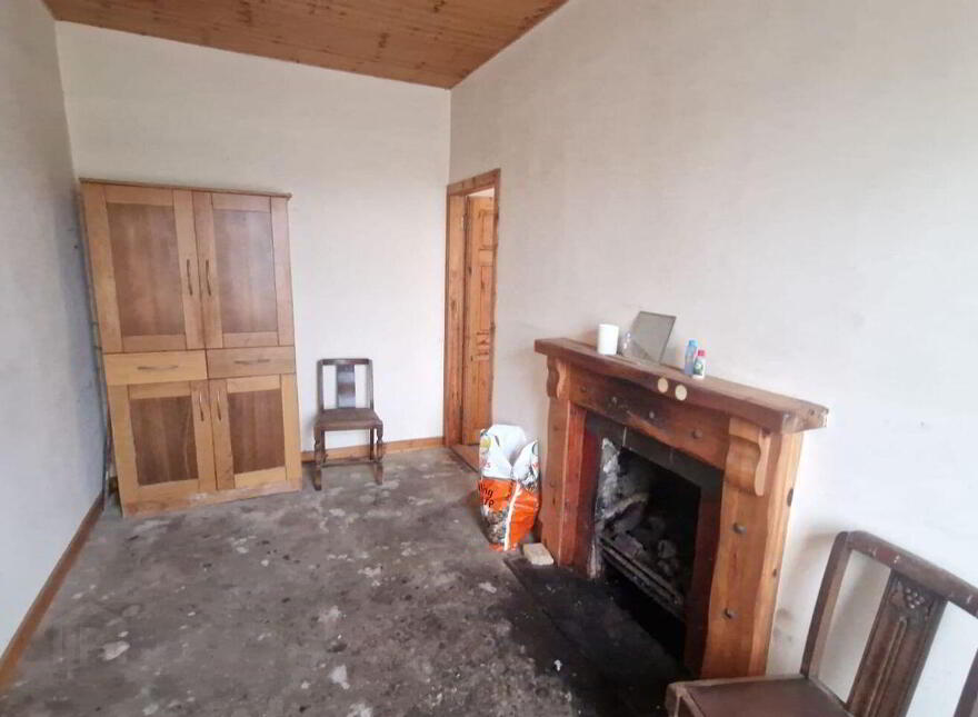 Derreenamackaun, Loughglynn, Castlerea, F45P230