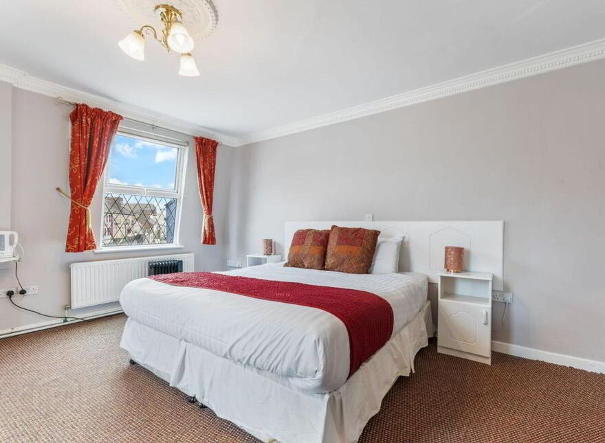 Dalton St, Claremorris