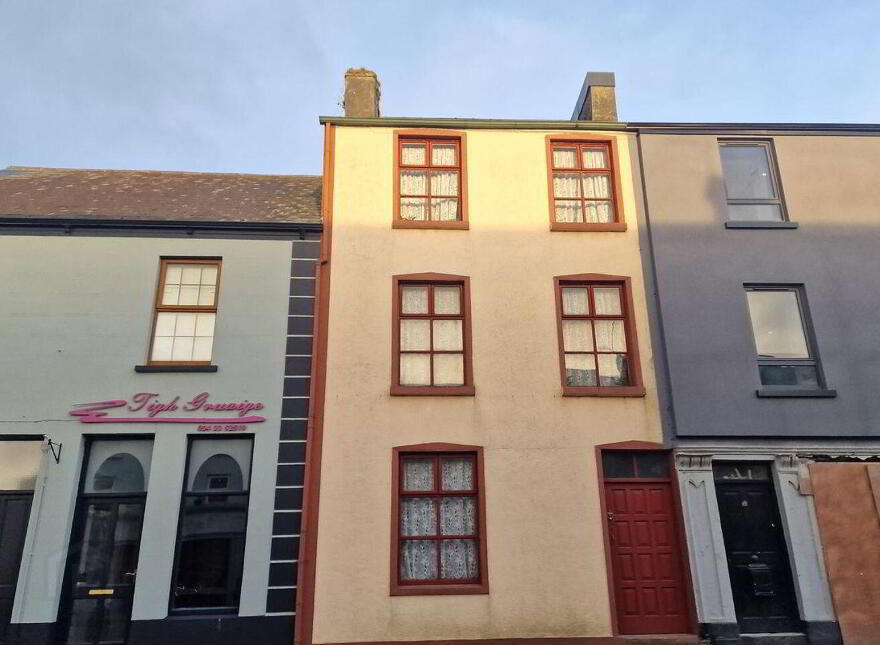 Mount Street, Claremorris, F12HX30