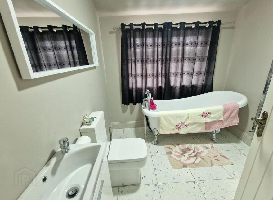 Bridget Cronin House Main Street, Castlerea, F45XF82