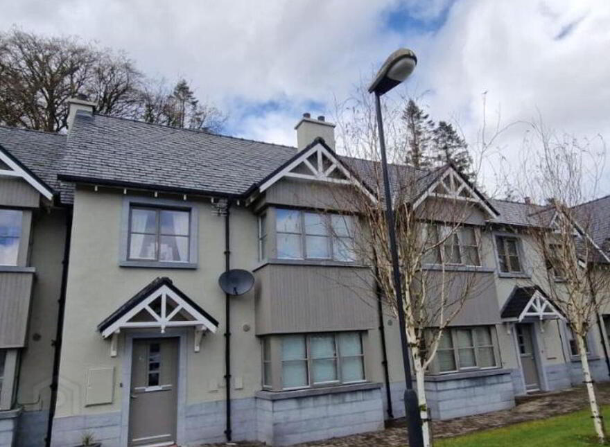 42 O'Carolan's Court, Kilronan, Ballyfarnon, F52EK03
