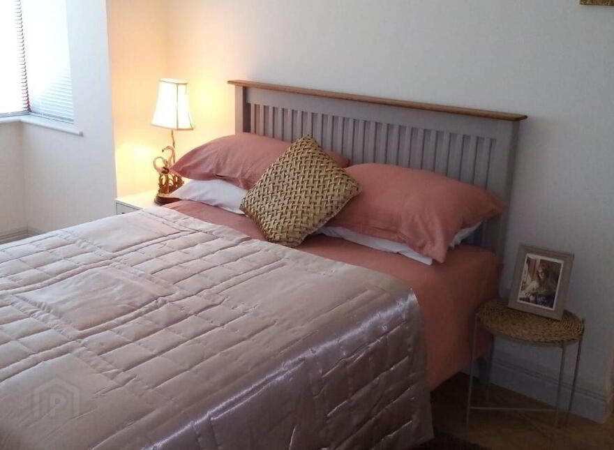 42 O'Carolan's Court, Kilronan, Ballyfarnon, F52EK03
