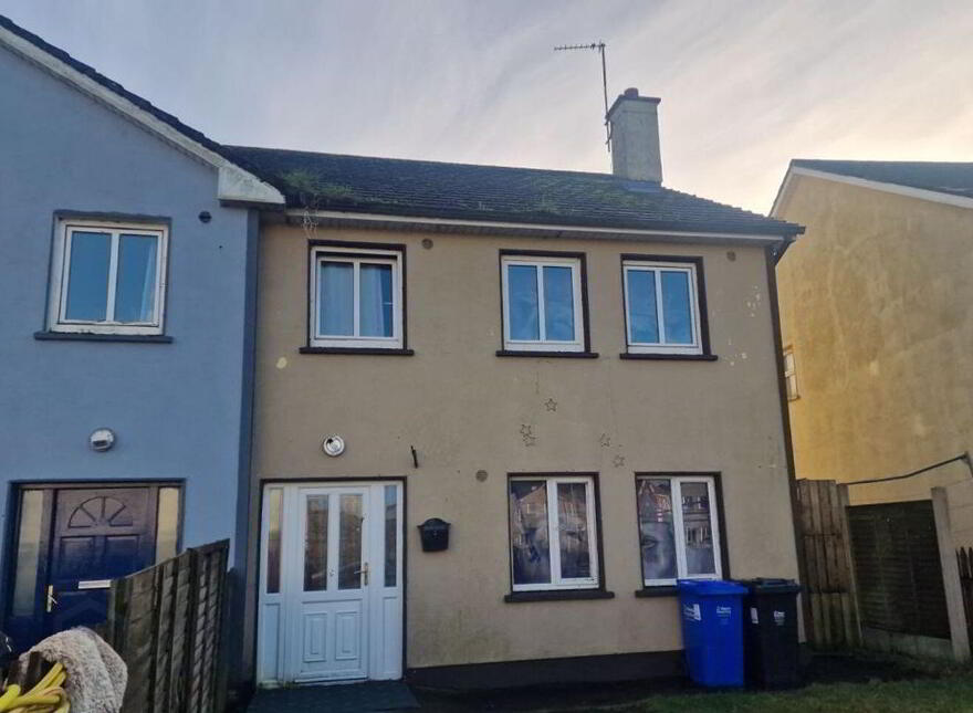 35 Shannon Valley, Ballaghaderreen, F45RW72