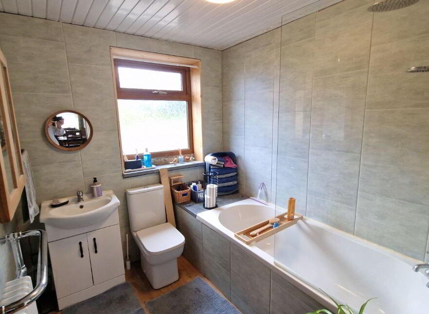 Lugakeeran, Castlerea, F45TA48