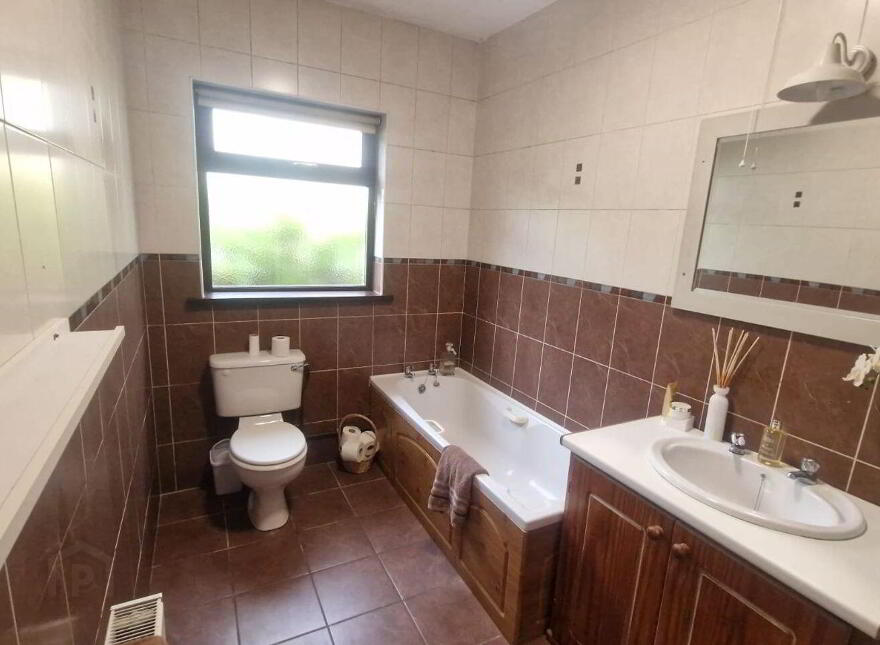 Woodview, Ballindrumlea, Castlerea, F45TC56