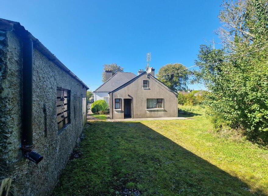 Knock Road, Claremorris, F12HP73