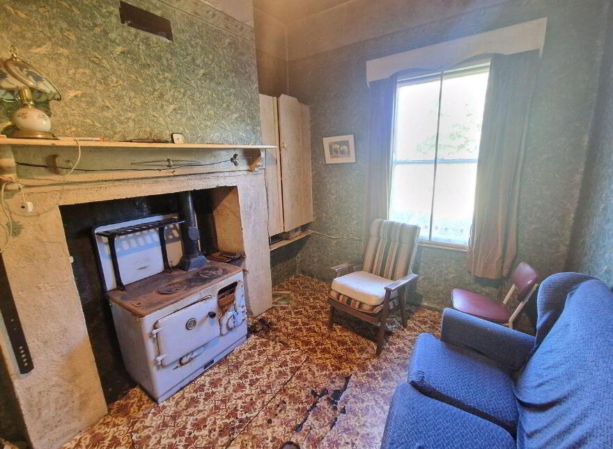 Knock Road, Claremorris, F12HP73