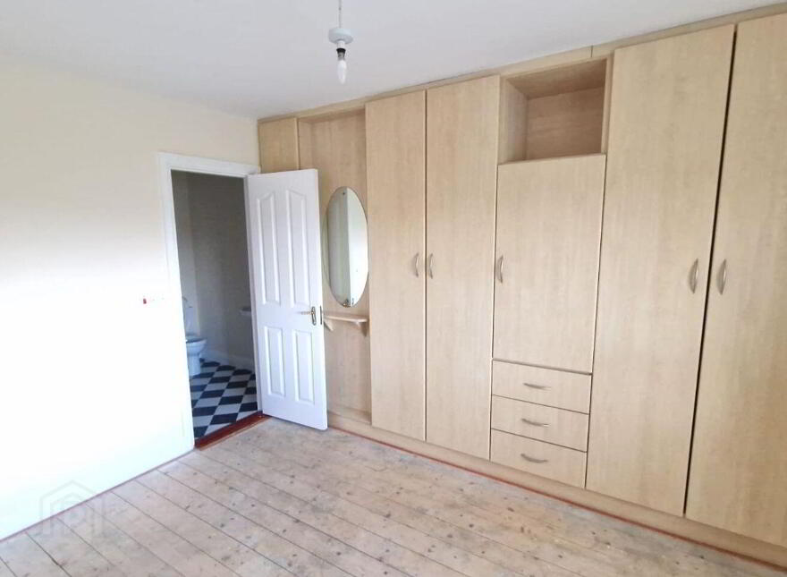 No 6 Woodlands, Loughglynn, Castlerea