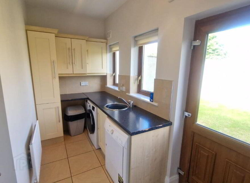 21 Hillcrest, Claremorris, F12K7R7