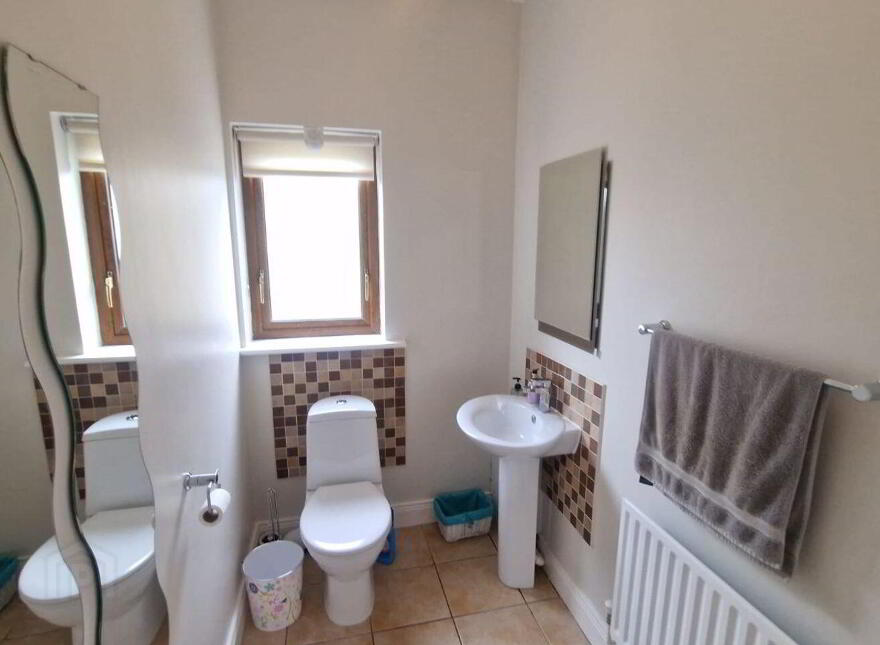 21 Hillcrest, Claremorris, F12K7R7