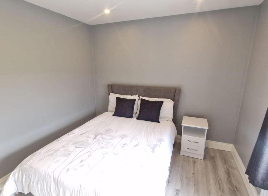 21 Hillcrest, Claremorris, F12K7R7