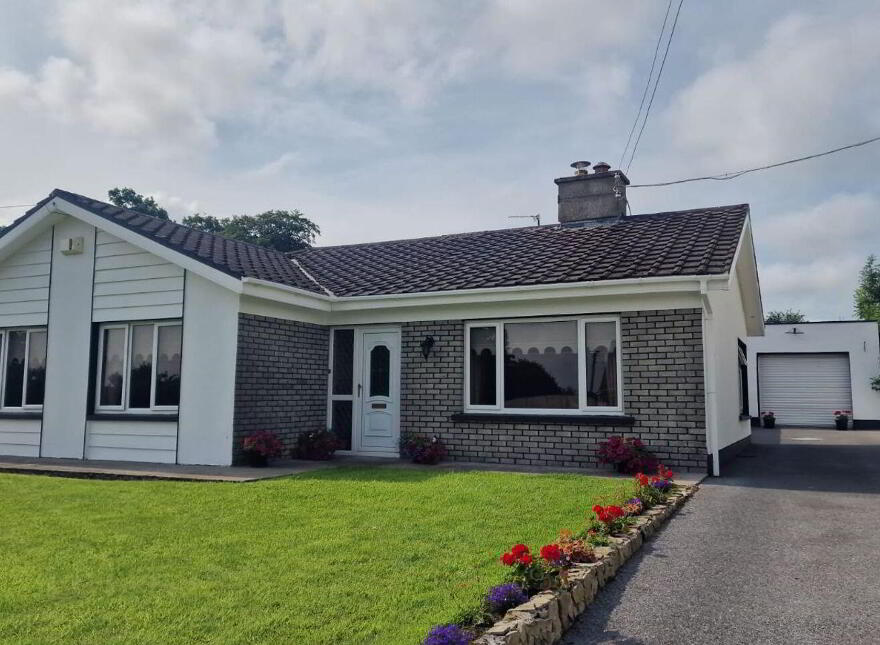 Tarmun Road, Castlerea, F45TW22