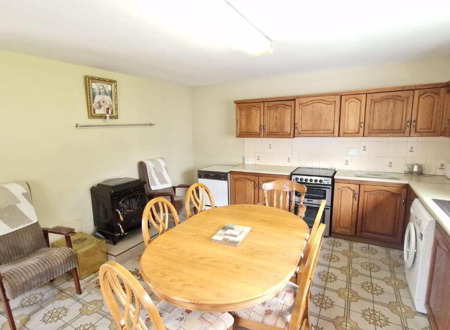 Tarmun Road, Castlerea, F45TW22