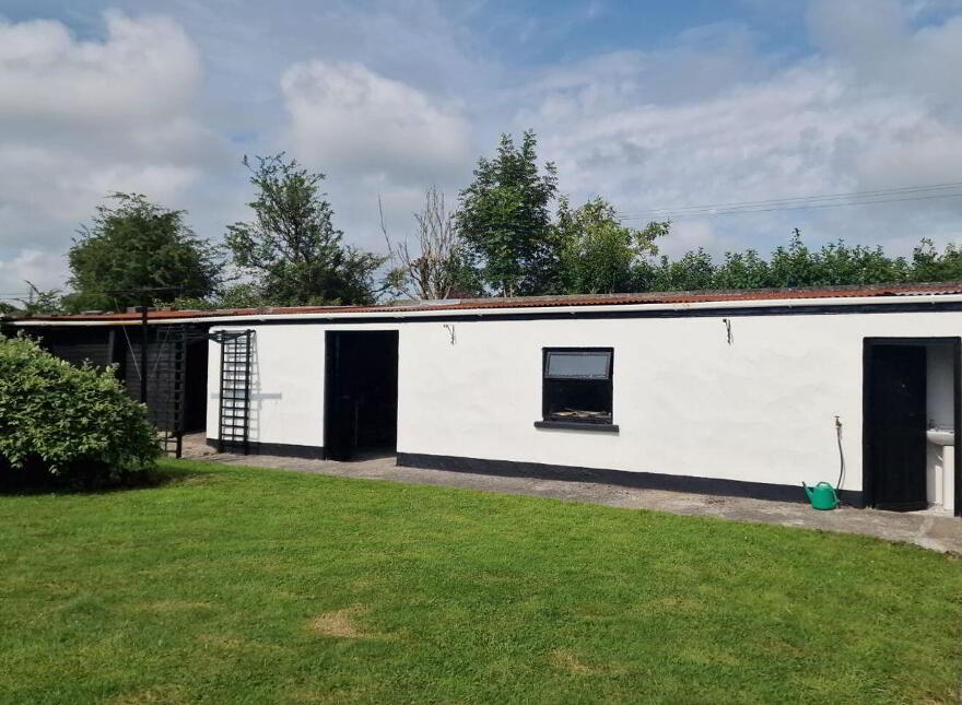 Tarmun Road, Castlerea, F45TW22