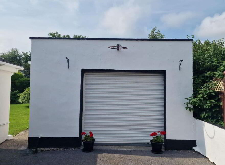 Tarmun Road, Castlerea, F45TW22