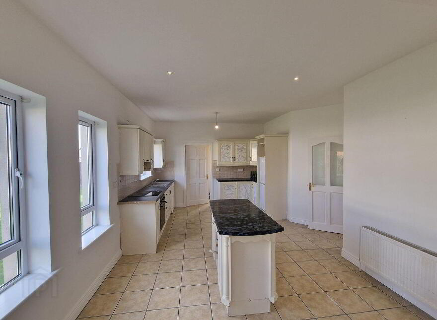 50 Tarmon Manor, Castlerea