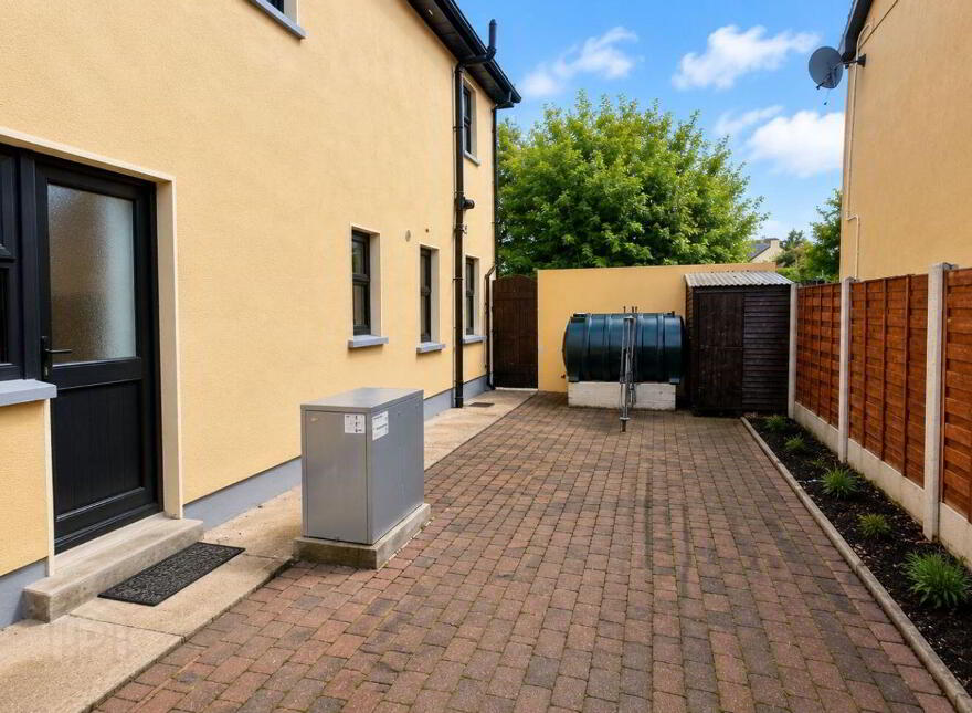 6 Elm Gardens, Balla, F23YC64