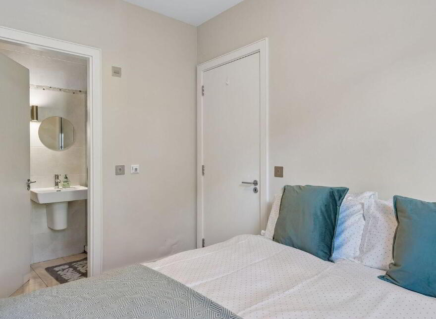49 Kenilworth Square South, Rathgar, D06CH68