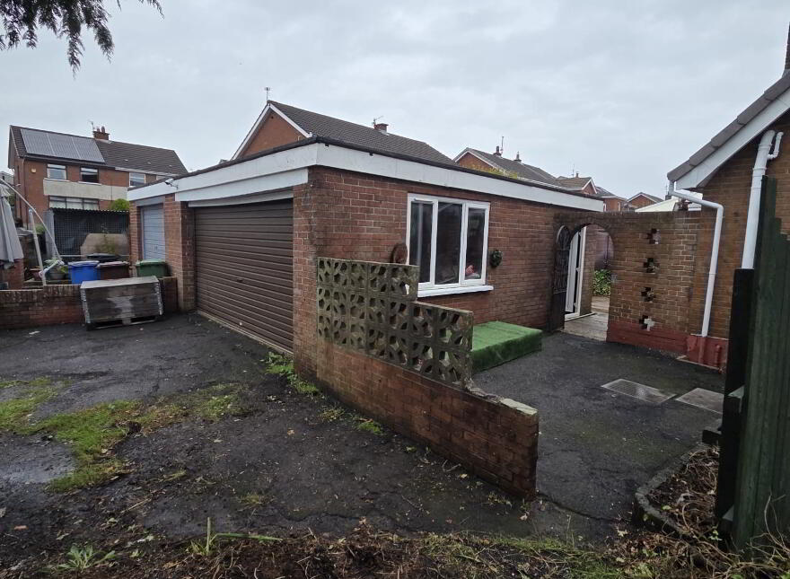 18 Cairnmore Park, Lisburn, BT28 2DN