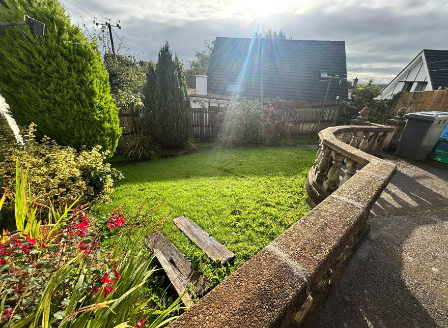 49 Glenmore Park, Altnagelvin, Londonderry, BT47 2JY
