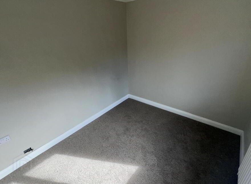 75 Maypole Park, Dromore, BT25 1SJ