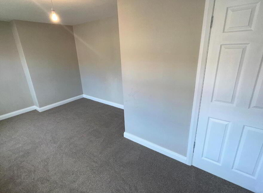 75 Maypole Park, Dromore, BT25 1SJ