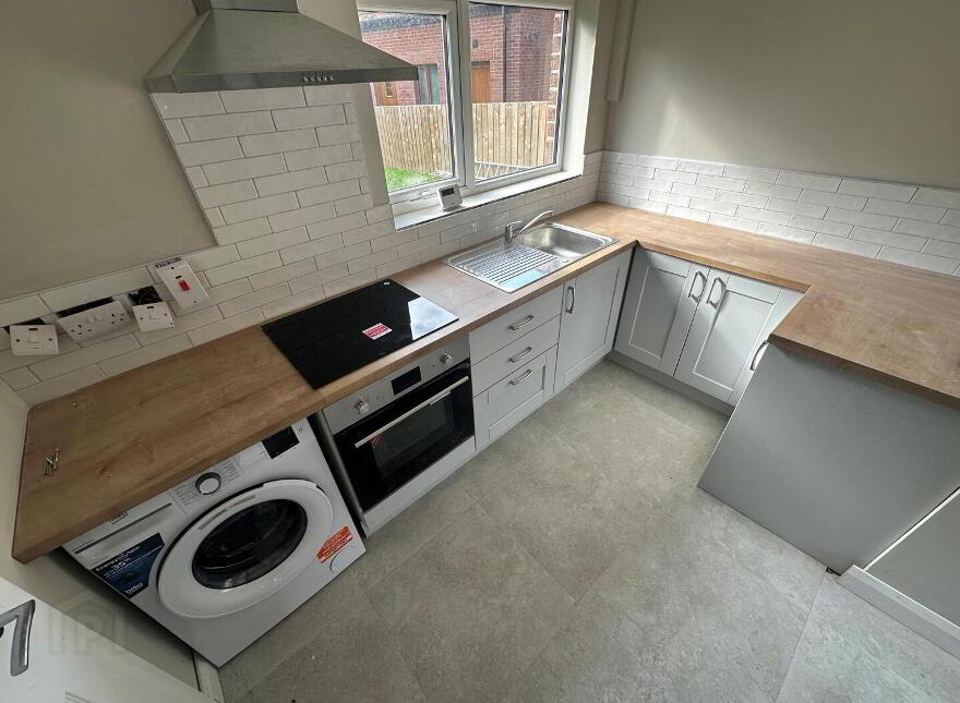 75 Maypole Park, Dromore, BT25 1SJ