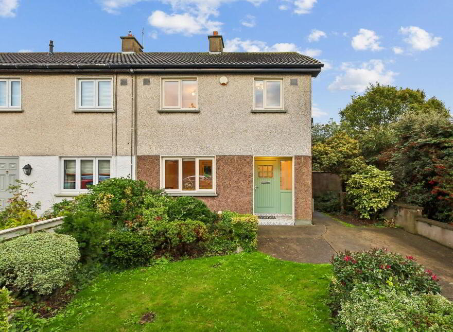 2 The Grove, Saint Catherine's Estate, Rush, K56YK44