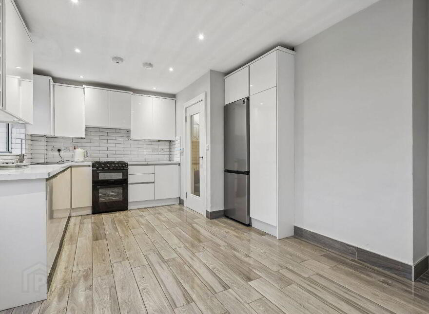 2 The Grove, Saint Catherine's Estate, Rush, K56YK44