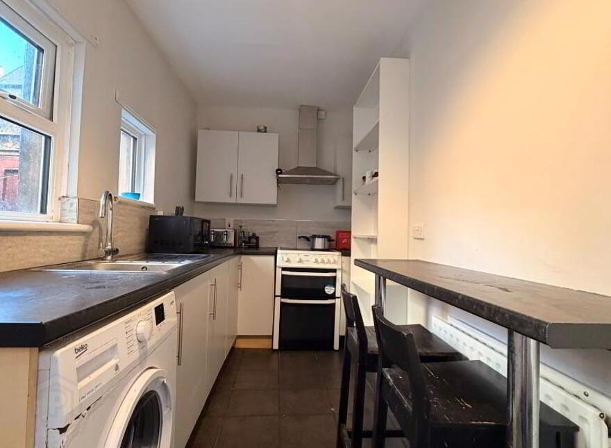 Rooms 2 & 4, 14 Beechmount Street, Belfast, BT12 7NG