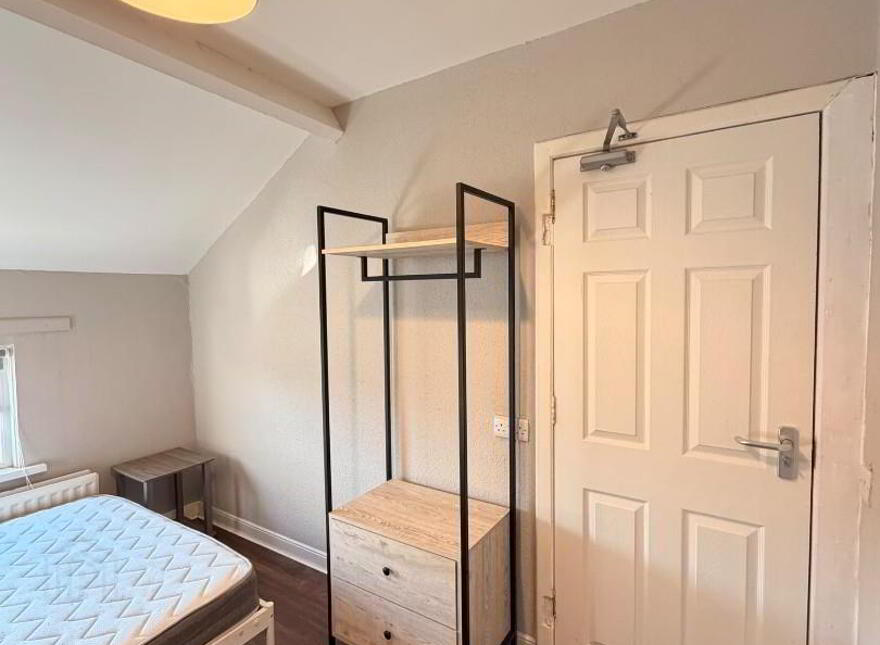 Rooms 2 & 4, 14 Beechmount Street, Belfast, BT12 7NG