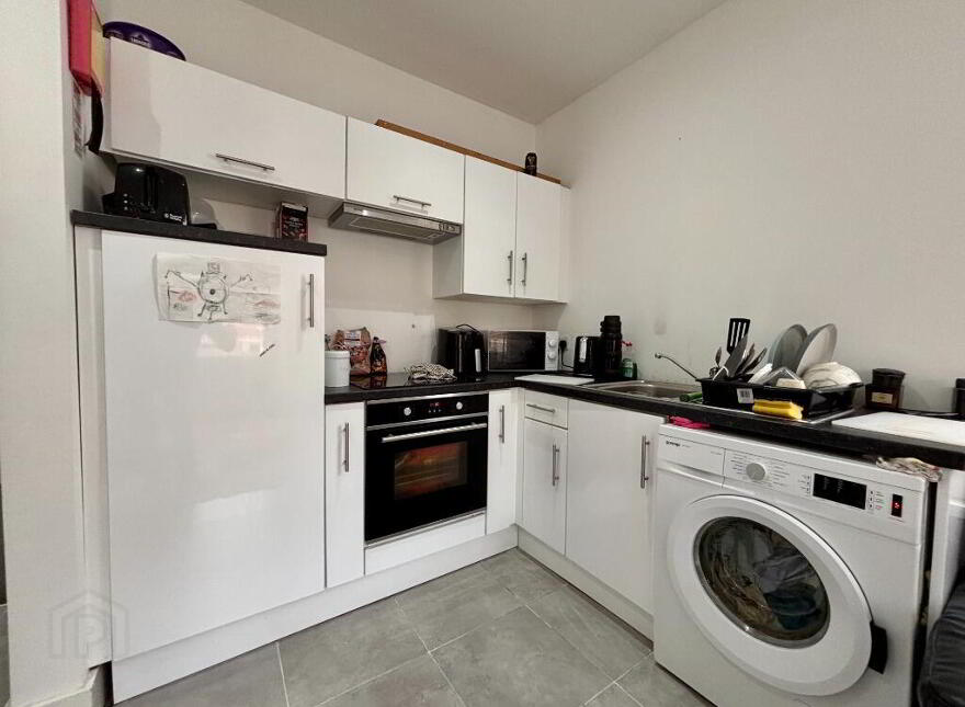 2, 23 Ulsterville Avenue, Belfast, BT9 7AS