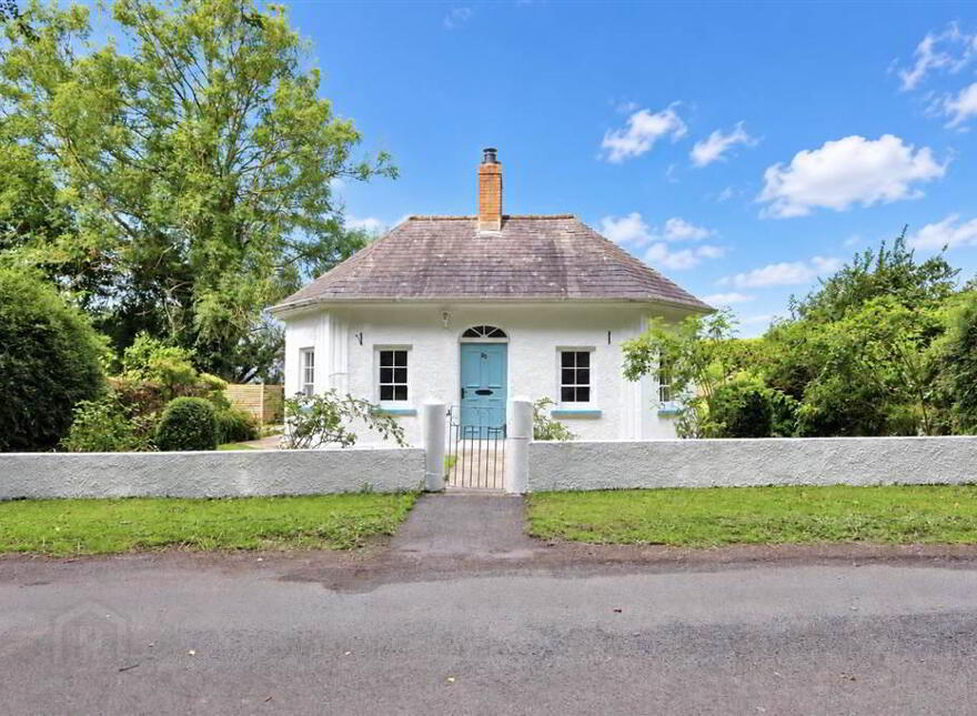 20 Ballyalloly Road, Off Hillsborough Road, Comber, BT23 5PN