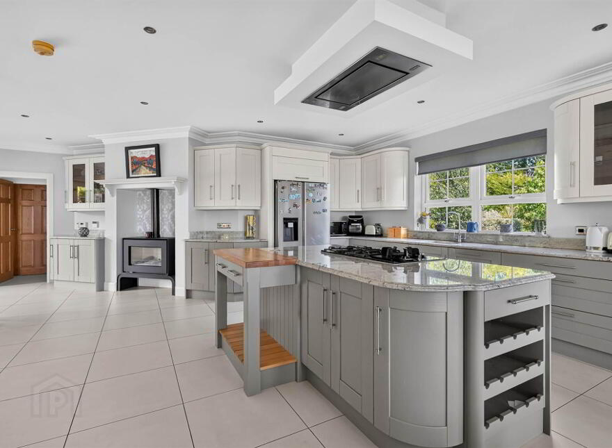 414A Upper Road, Carrickfergus, BT38 8PW