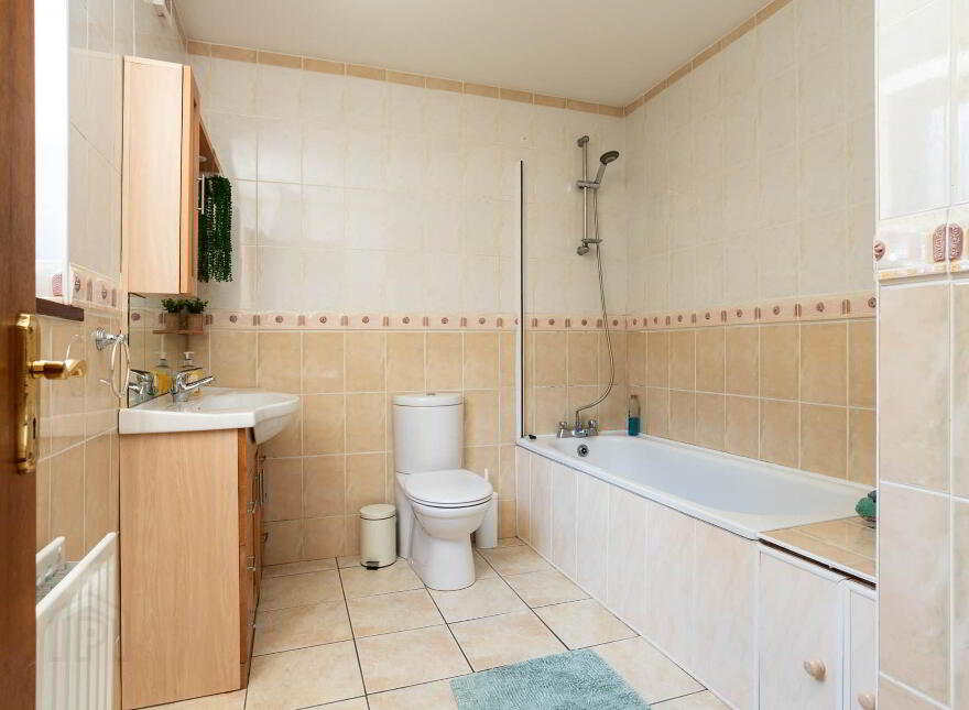 4 Glenard, Castletownshend, P81RF86