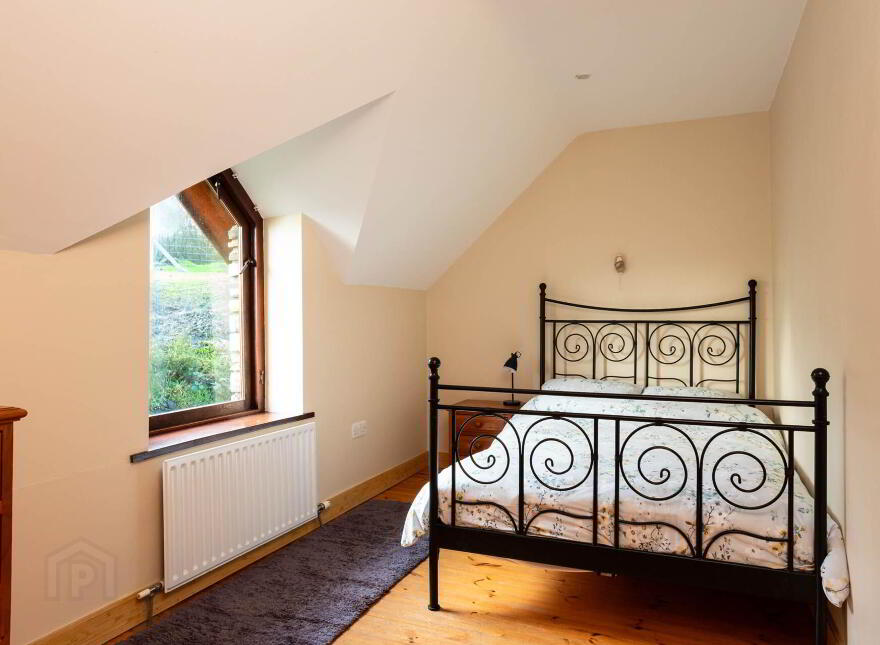 4 Glenard, Castletownshend, P81RF86