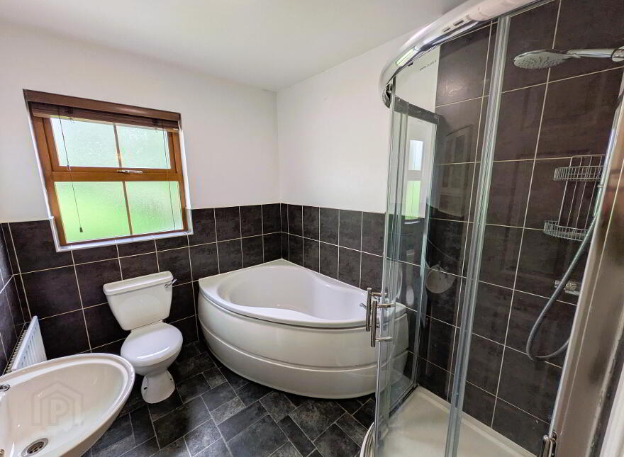 9 Glasker Court, Ballinaskeagh, Banbridge, BT32 5BF